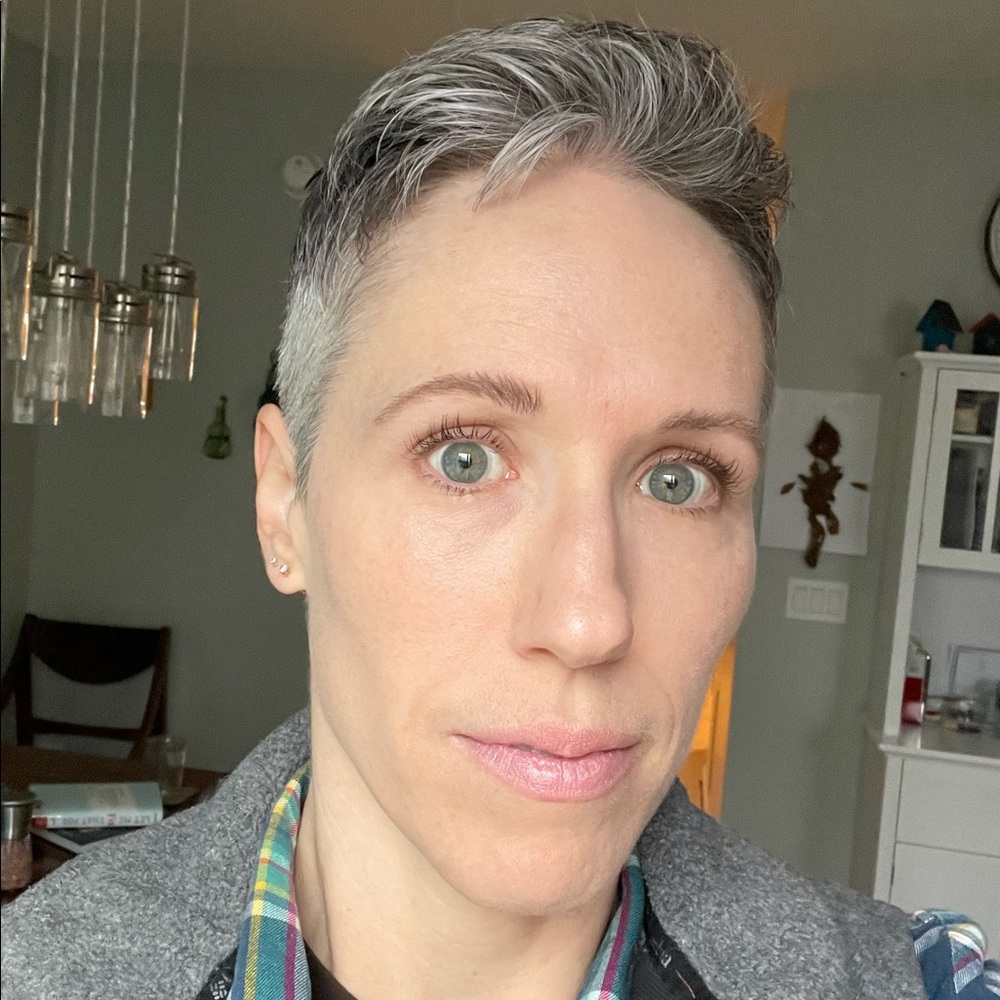 Meet your Posher, Candace